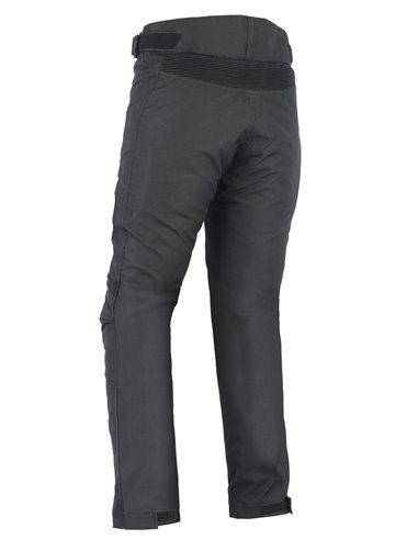 Chaqueta de invierno con protecciones y forro impermeable